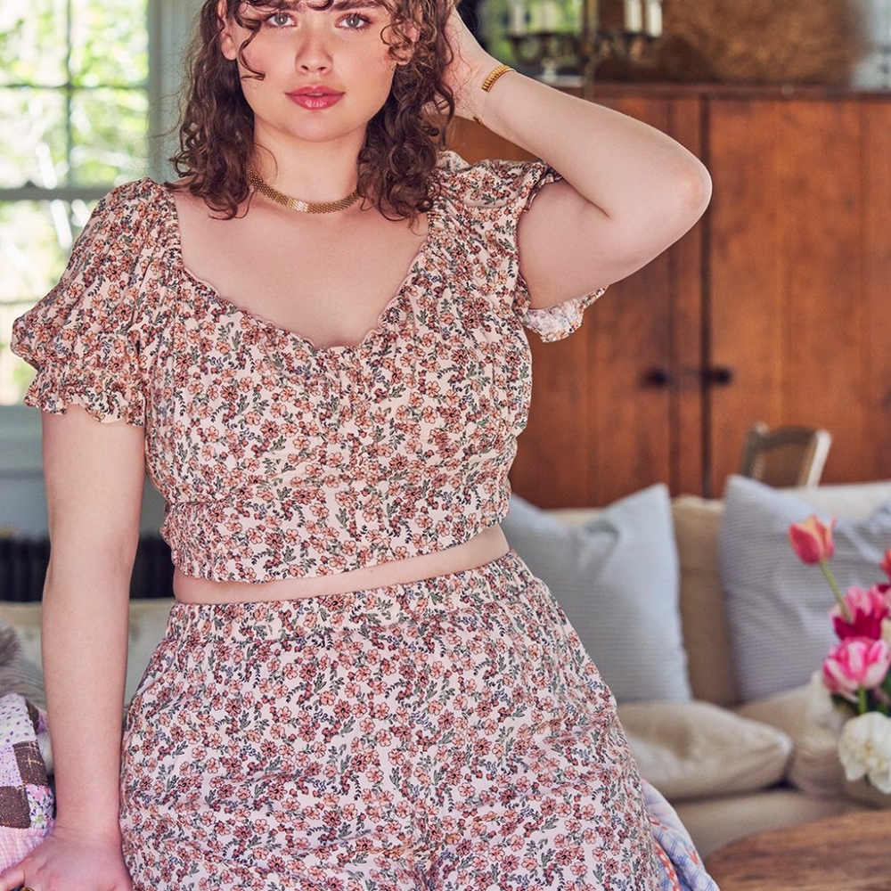 Bustier Top With Puff Sleeve